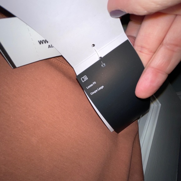 Nike crop top loose fit in rust color - Picture 4 of 6